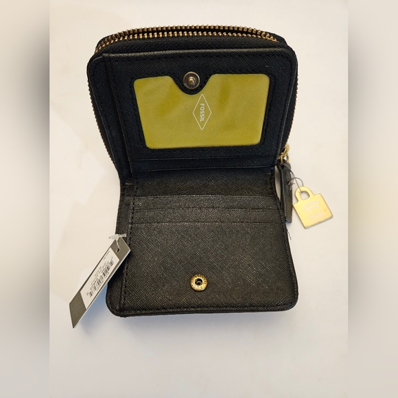 FOSSIL  Zip Bifold RFID Protected Black  Leather Wallet - Picture 4 of 8